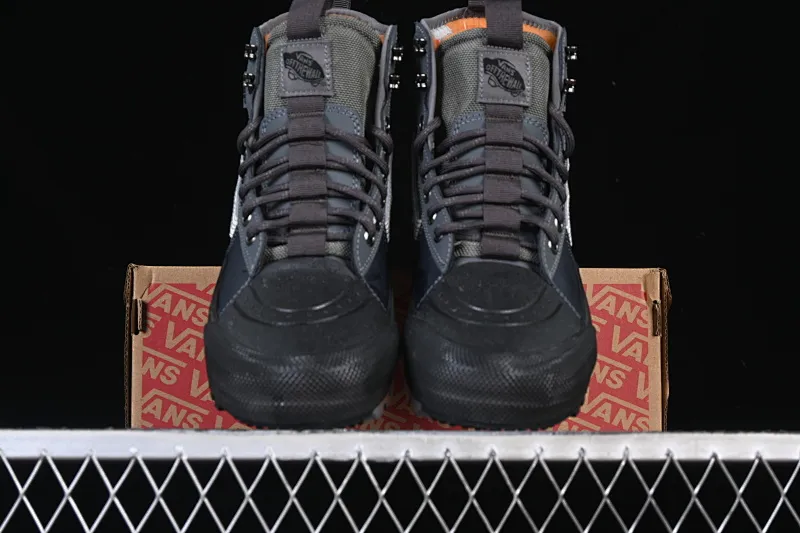 All categories Vans Vans series Vans Hi Vans high-top Vans Sk8-Hi Gore Te Outdoor adventure series round-toe lace-up high-top outdoor functional casual shoes VN0A5I116MP